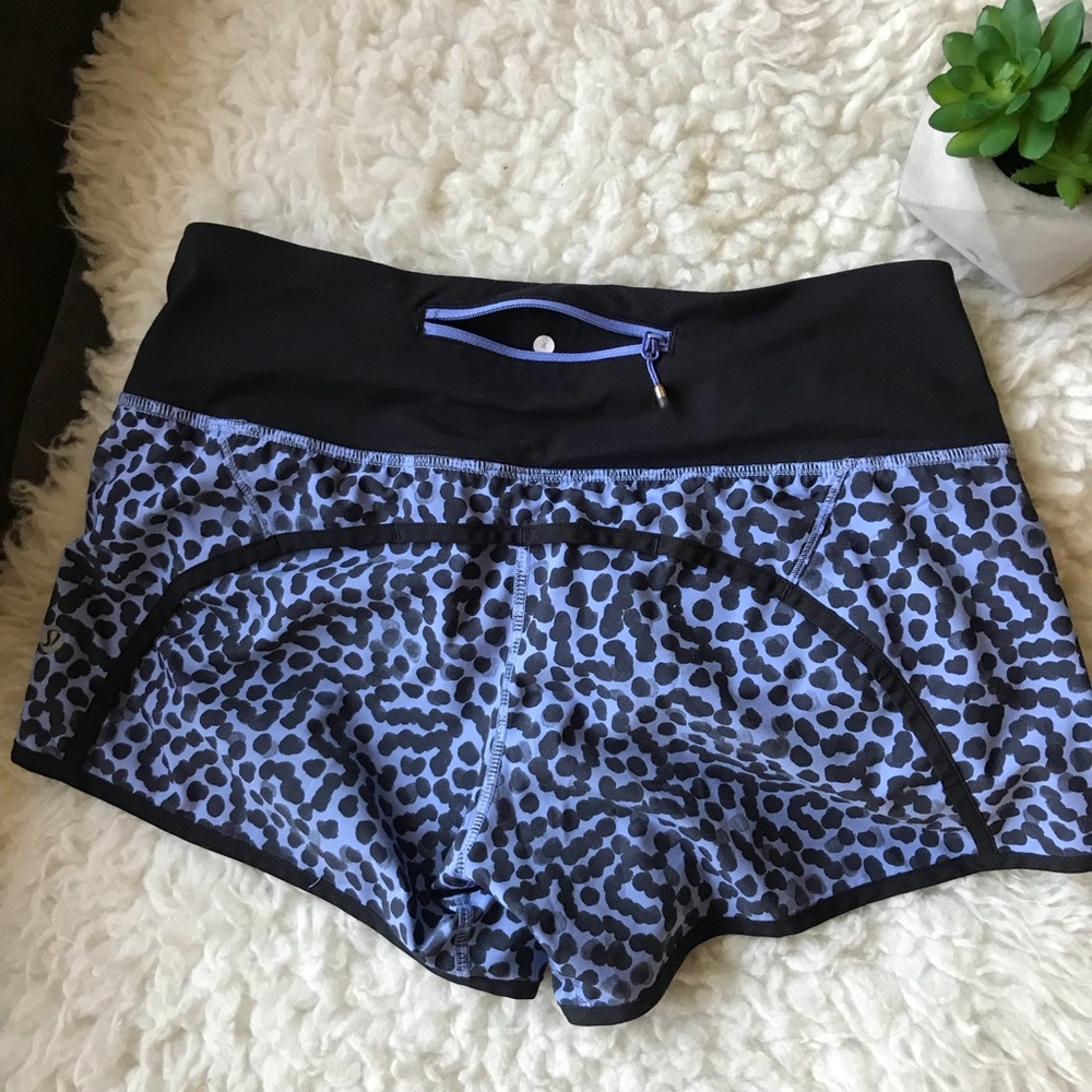 LULULEMON rare ace spot lullaby/black shorts - Picture 3 of 7
